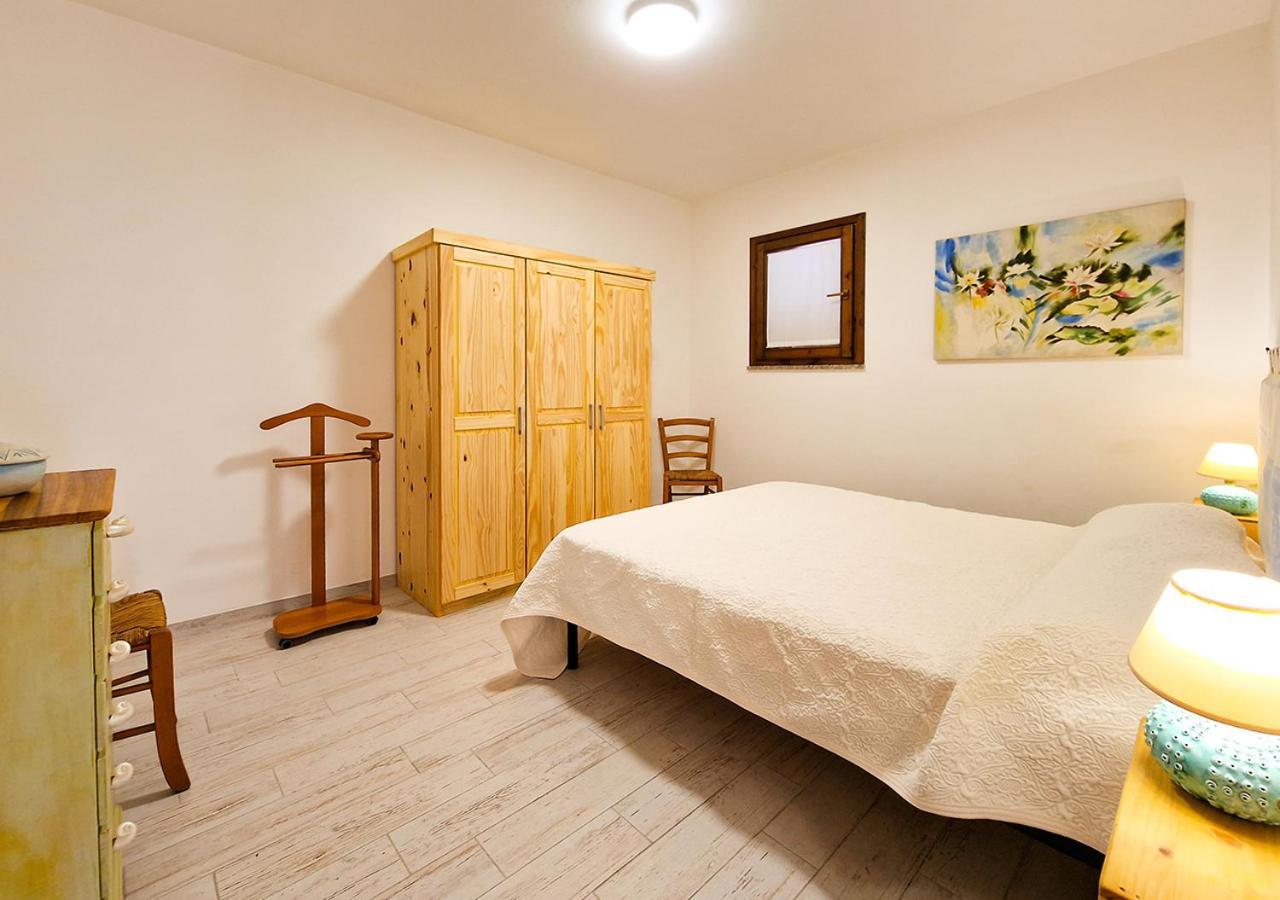 Residenza Quarto 02 - La Maddalena Apartman La Maddalena  Kültér fotó